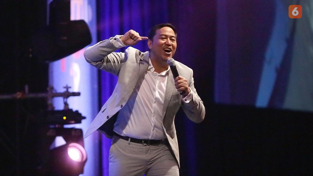 Gus Salam Bela Pandji Pragiwaksono, Tegaskan Materi Komedi Cerminkan Kritik Publik