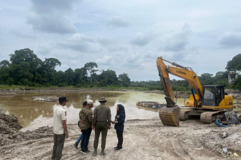 Pemprov Riau Segel Tambang Galian C Ilegal PT Azul Makona Kreasindo di Kampar