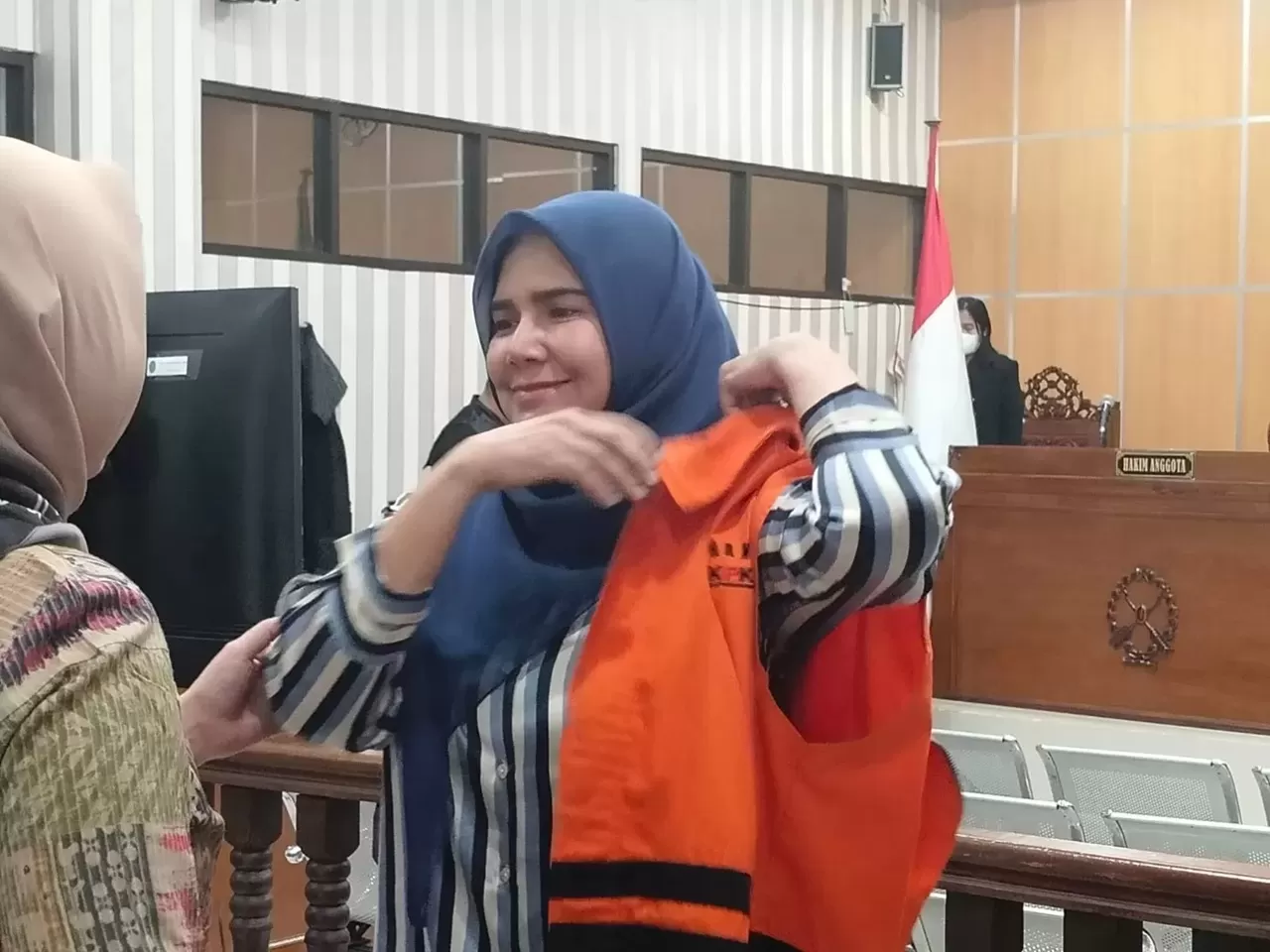 Sidang Suap IUP Kaltim Memanas: Dayang Donna Tuduh Saksi Kunci Berbohong
